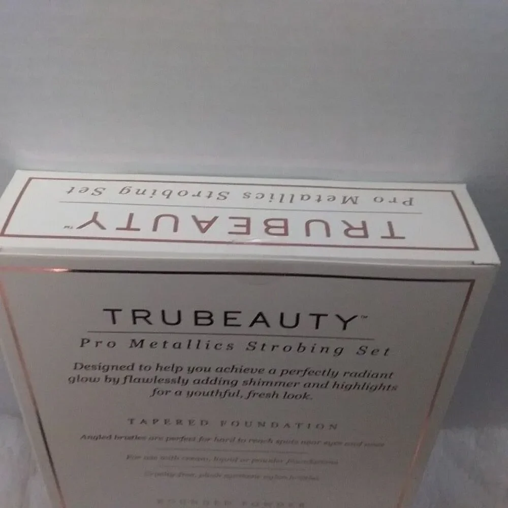 Trubeauty Pro Metallics Brushes Set of 3 Makeup Strobing Highlighting New OOS